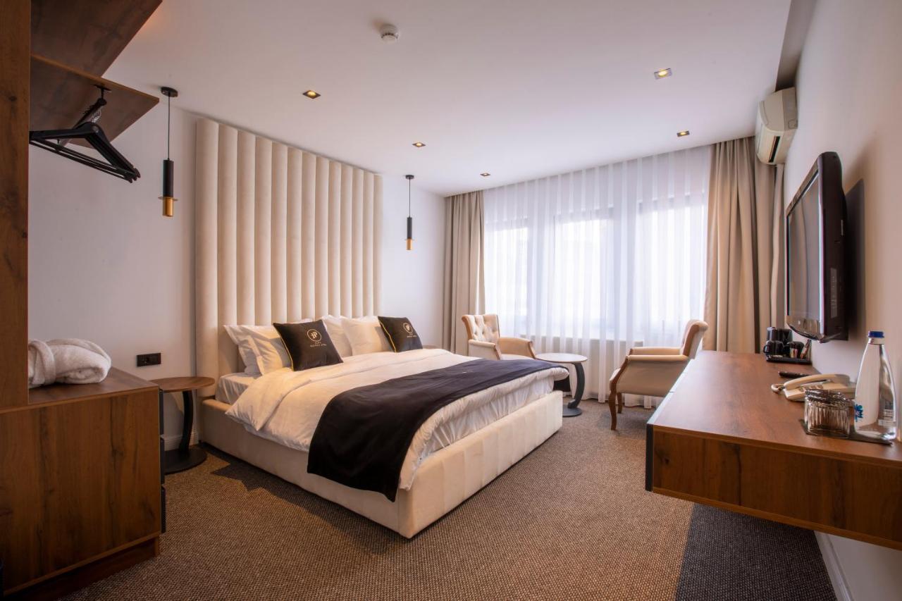 Plaza Boutique Hotel Priştine Dış mekan fotoğraf